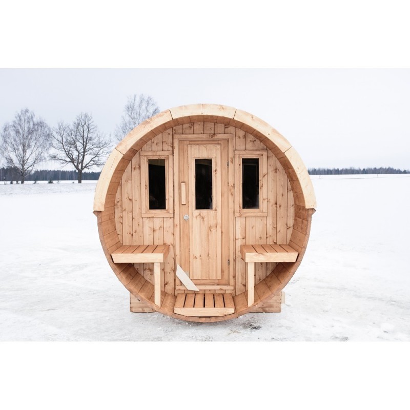 finská venkovní Sudová sauna 250 je zhotovená z kvalitních materiálů, konkrétně ze severského smrku.