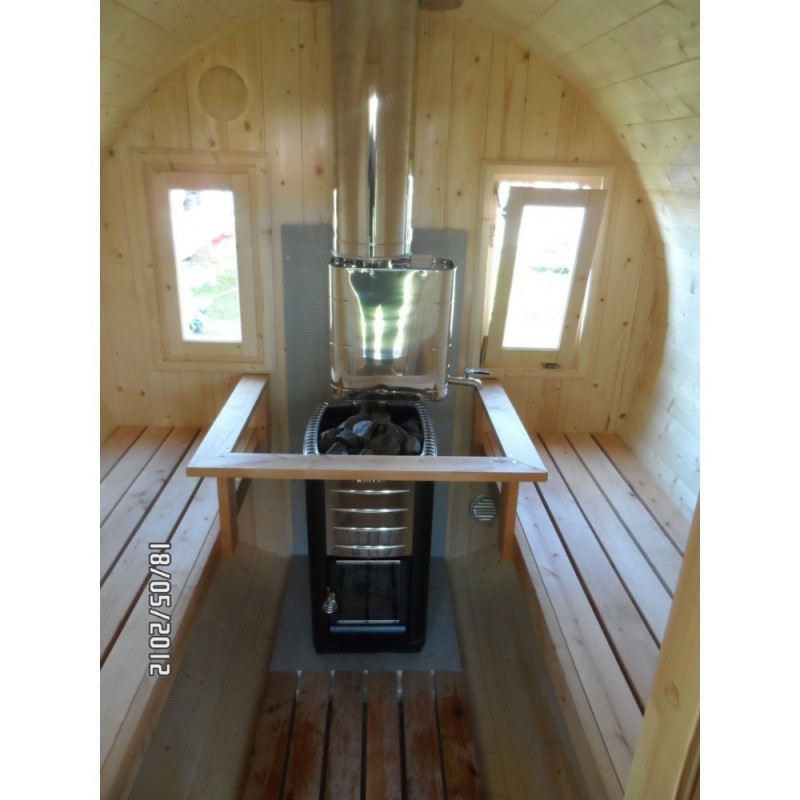 stylová Sudová sauna 400 má tloušťku stěn a tsropu 45 mm