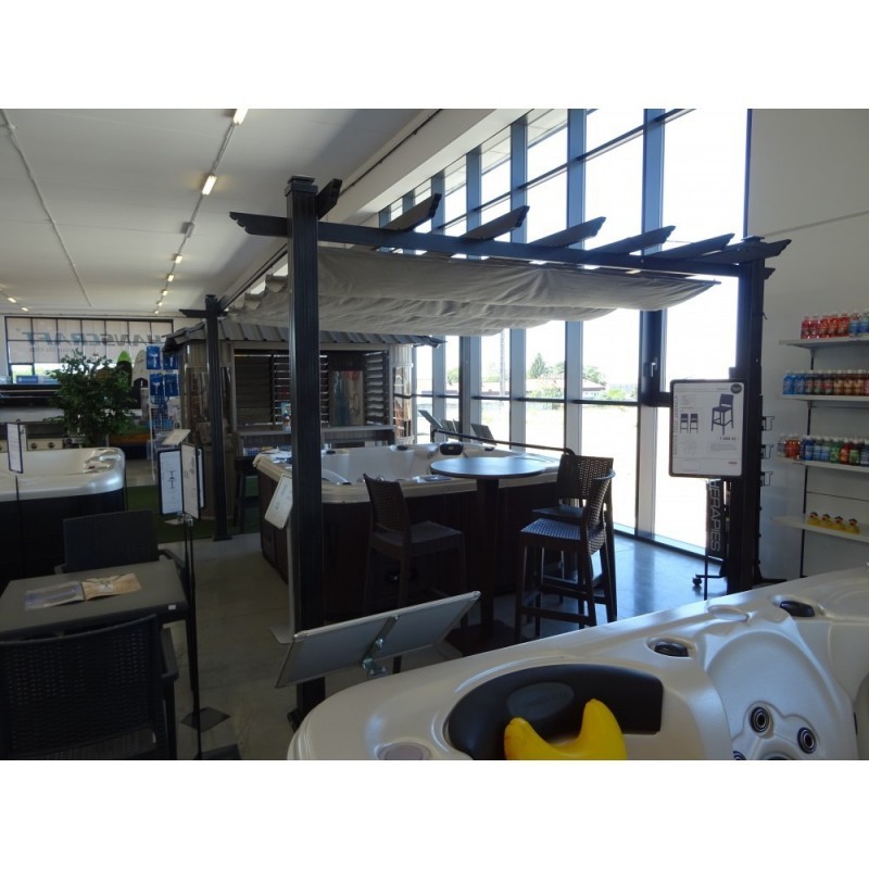 Pergola 4x3 metry se zatahovací střechou