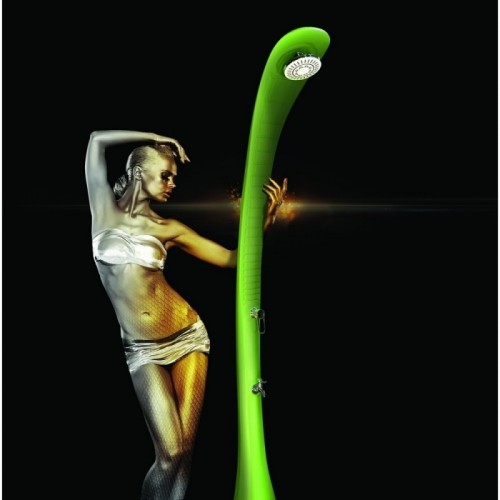 Kobra solární sprcha, antracitová její tělo je vyrobeno z HD polyetylenu, který je vysoce odolný vůči nepříznivým povětrnostním
