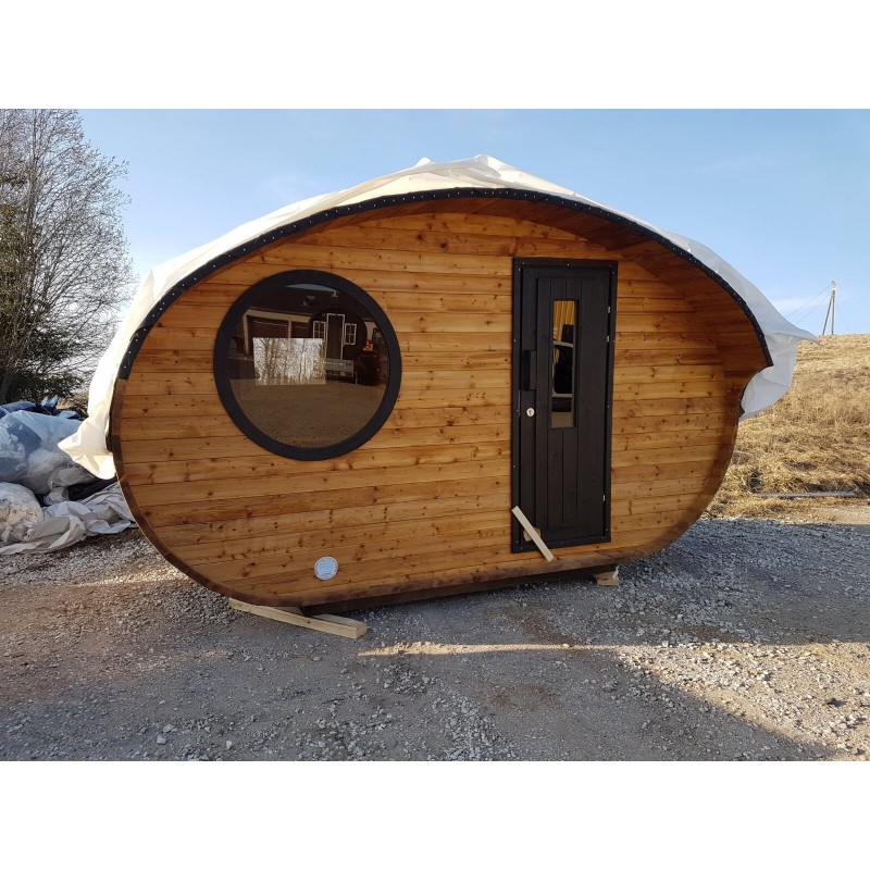 Oválná sauna MUSHROOM střední, sauny jsou vyrobeny ze severského smrku, který má oproti klasickému vyšší hustotu dřeva a odolává